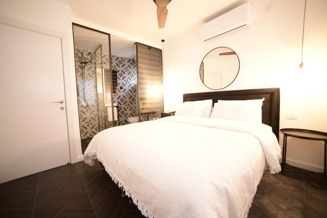 Z-32 Luxury Boutique * אילת